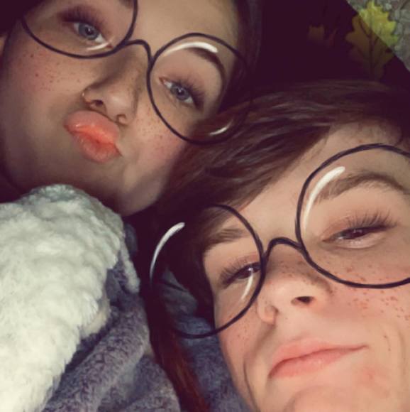 Meet your Posher, Cassy - Picture 1 of 1